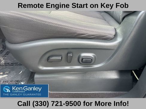 Used 2023 Nissan Titan SV w/ SV Convenience Package image 28