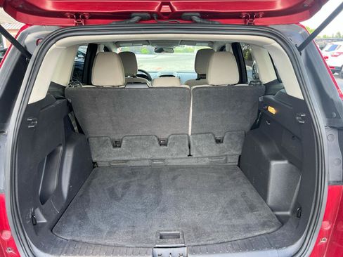 Used 2019 Ford Escape SE FWD image 12