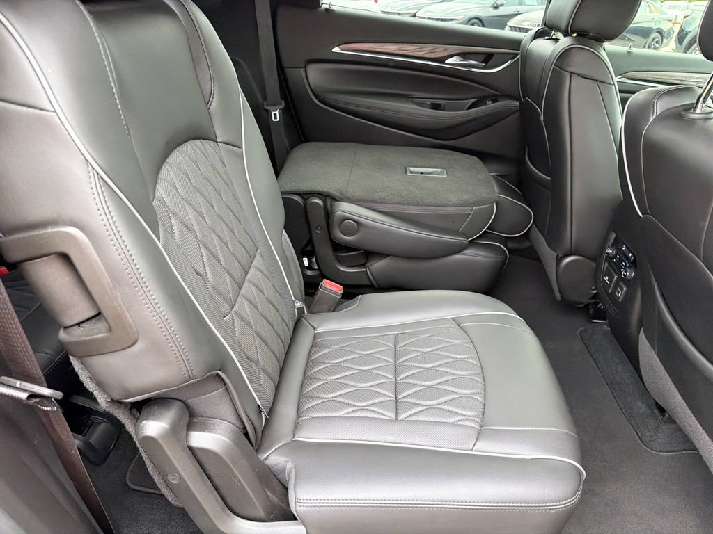 Used 2023 Buick Enclave Avenir w/ Avenir Technology Package FWD image 15