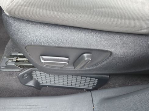 Certified 2024 Toyota Sienna LE image 30