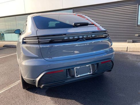 Used 2025 Porsche Macan 4S Electric image 11