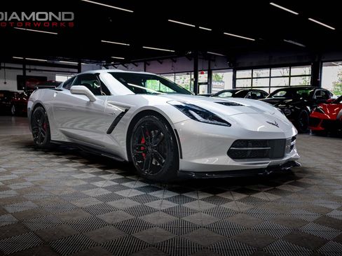 Used 2019 Chevrolet Corvette Stingray Coupe RWD image 25