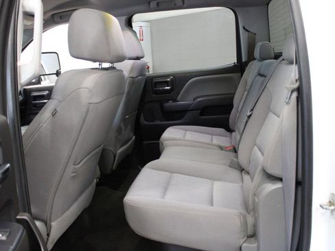 Used 2016 GMC Sierra 2500 4x4 Crew Cab w/ Sierra Convenience Package image 11