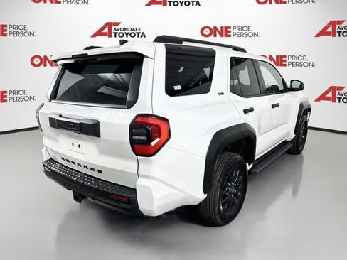 Certified 2025 Toyota 4Runner SR5 AWD/4WD image 8