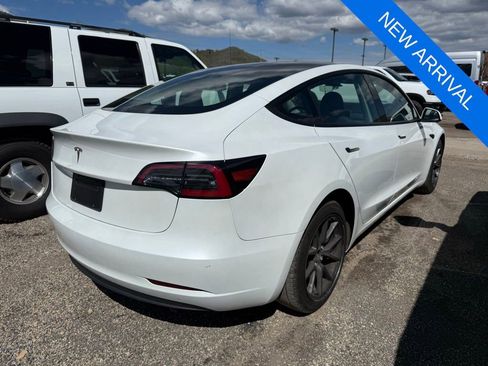 Used 2023 Tesla Model 3 Standard Range RWD image 5