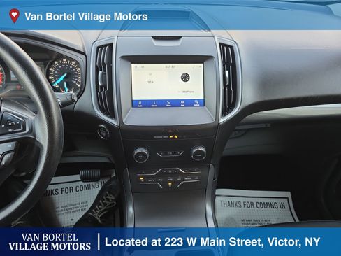 Used 2020 Ford Edge SE image 18