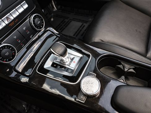 Used 2017 Mercedes-Benz SLC 300 image 22