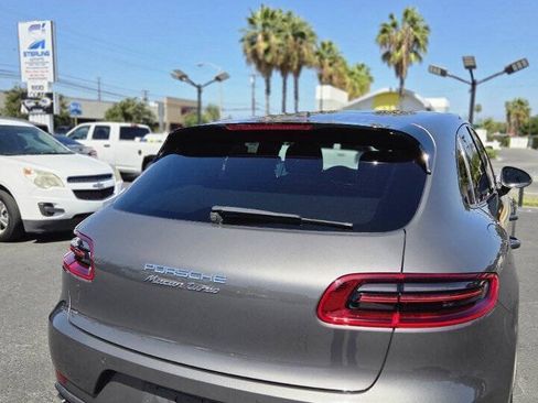 Used 2016 Porsche Macan Turbo AWD/4WD image 7