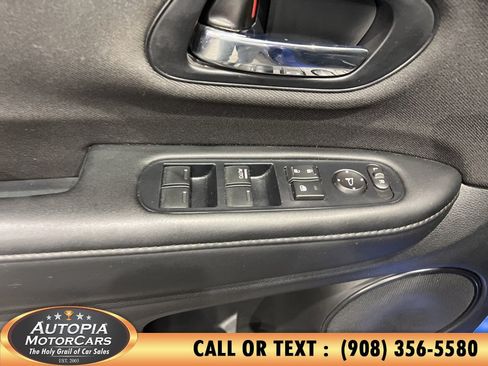 Used 2019 Honda HR-V Sport image 14