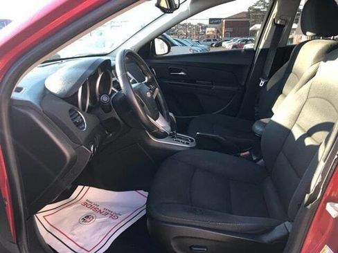 Used 2014 Chevrolet Cruze LT image 12