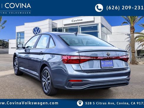 New 2026 Volkswagen Jetta SE image 5