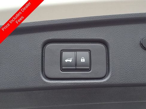 Used 2023 Nissan Pathfinder Platinum FWD image 19