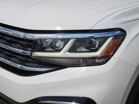 Used 2020 Volkswagen Atlas Cross Sport SEL R-Line AWD/4WD image 9
