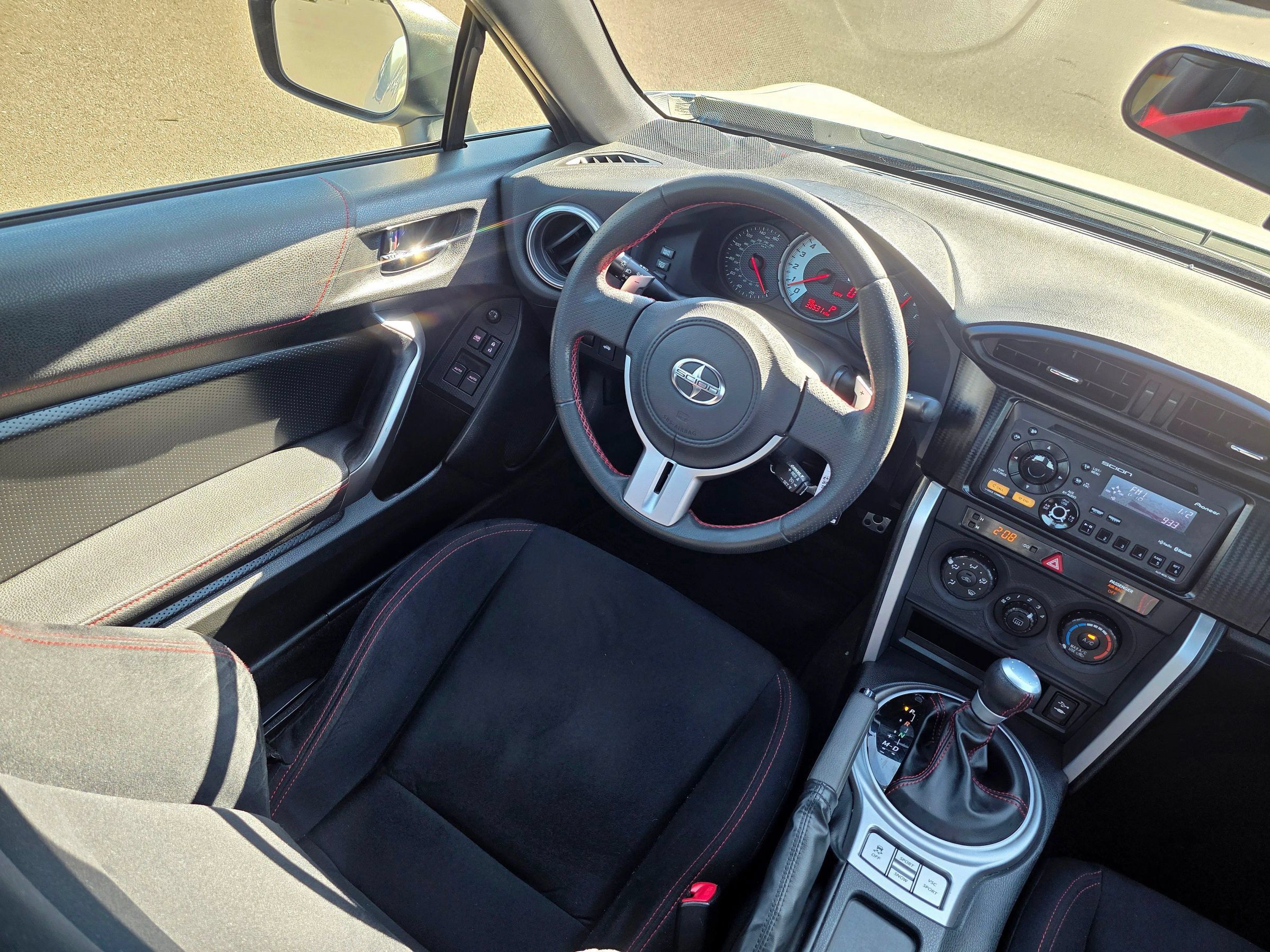 Used 2013 Scion FR-S RWD image 28