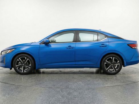 Used 2025 Nissan Sentra SV FWD image 5