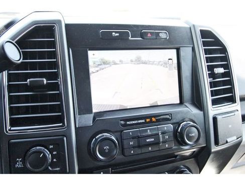 Used 2018 Ford F150 XLT w/ Equipment Group 302A Luxury AWD/4WD image 24