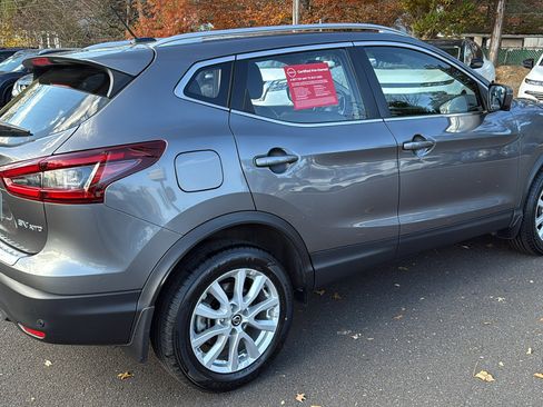 Certified 2022 Nissan Rogue Sport SV w/ Technology Package image 25