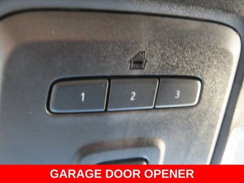 Used 2023 GMC Yukon SLT w/ SLT Luxury Package AWD/4WD image 42