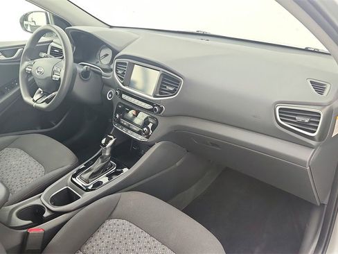 Used 2018 Hyundai Ioniq Blue image 28