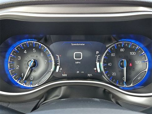 New 2026 Chrysler Pacifica Select image 19