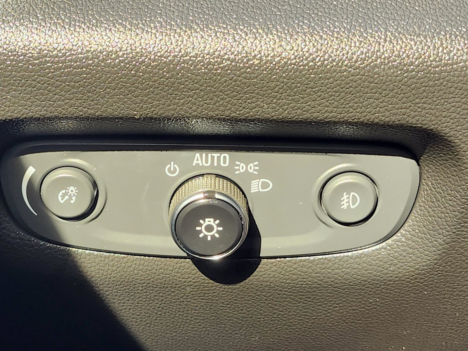 Used 2019 Chevrolet Traverse Premier w/ LPO, Floor Liner Package AWD/4WD image 24