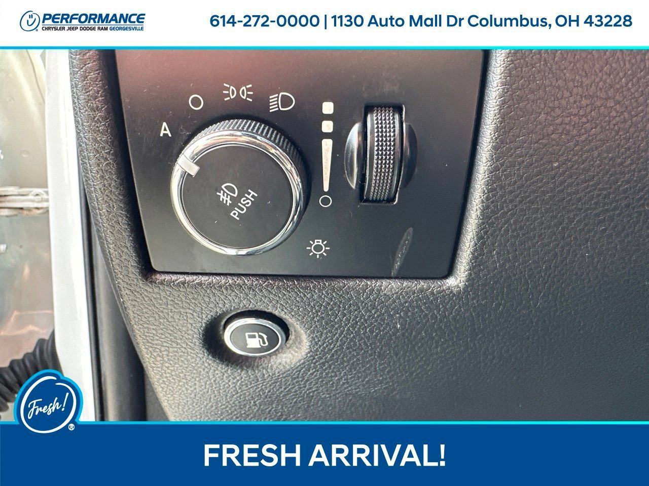 Used 2020 Jeep Grand Cherokee Limited w/ Luxury Group II AWD/4WD image 17