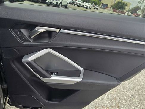 Certified 2025 Audi Q3 2.0T Premium Plus w/ Premium Plus Package image 13