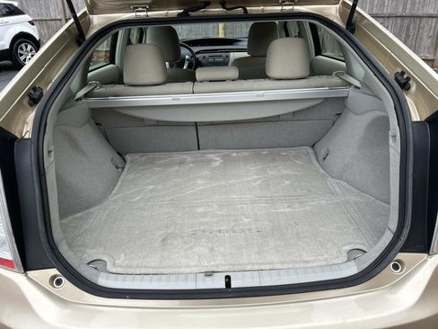 Used 2011 Toyota Prius Two image 11