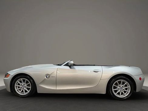 Used 2003 BMW Z4 2.5i image 17