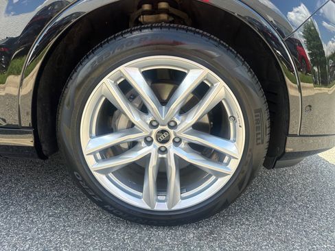 Used 2025 Audi Q7 3.0T Premium Plus w/ Premium Plus Package AWD/4WD image 25