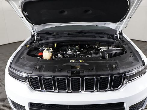 Used 2022 Jeep Grand Cherokee L Limited image 20