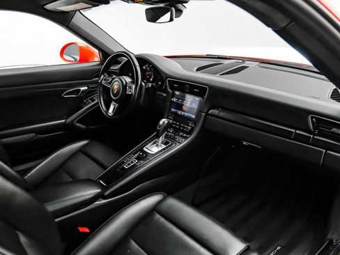 Used 2018 Porsche 911 Carrera 4S image 42