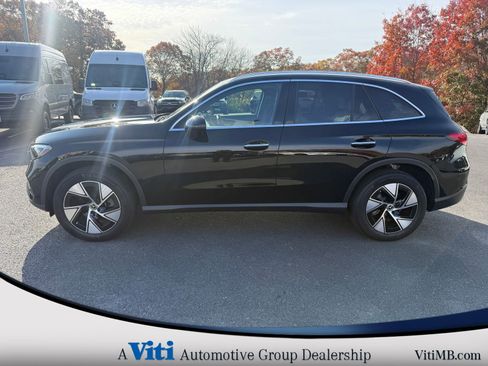 Used 2024 Mercedes-Benz GLC 300 4MATIC image 5