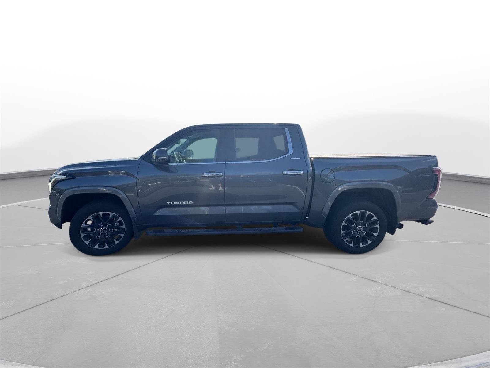Used 2024 Toyota Tundra Limited AWD/4WD image 54