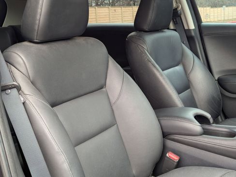 Used 2018 Honda HR-V EX-L image 26