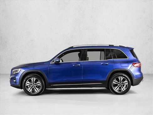 Certified 2025 Mercedes-Benz GLB 250 4MATIC image 9