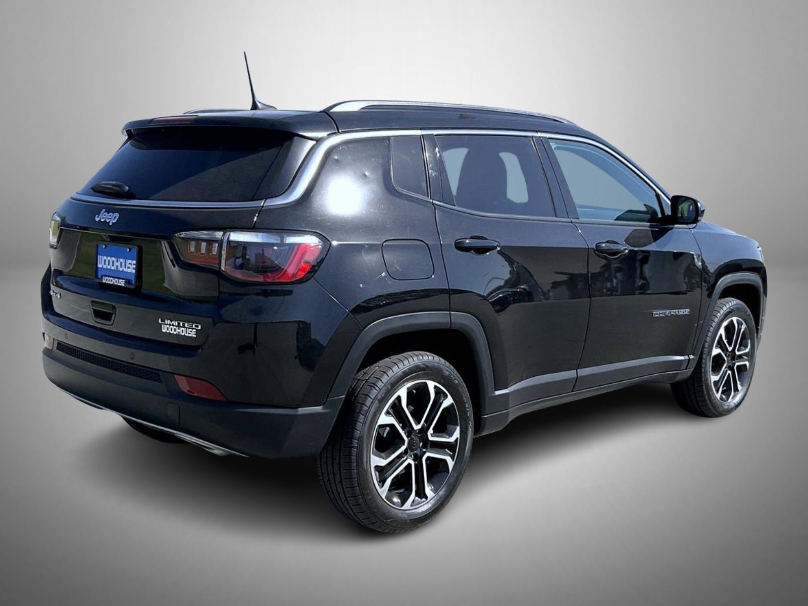Used 2023 Jeep Compass Limited w/ Sun and Sound Group AWD/4WD image 5