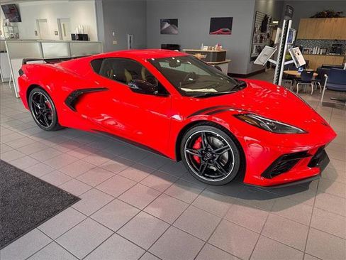 Used 2020 Chevrolet Corvette Stingray Premium Cpe w/ 3LT Preferred Equipment Group image 2