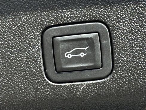 Used 2024 GMC Yukon Denali Ultimate image 37