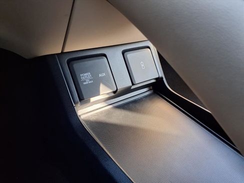 Used 2019 Acura RDX AWD w/ Advance Package image 9