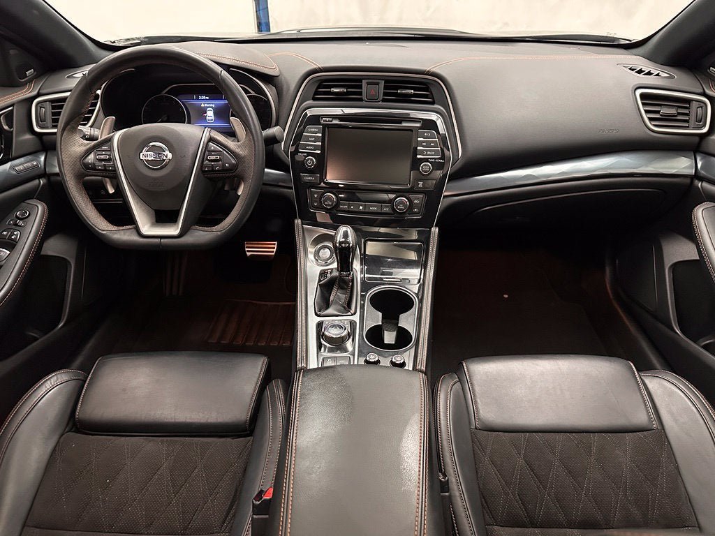 Used 2021 Nissan Maxima SR w/ Sport Mat Group FWD image 7