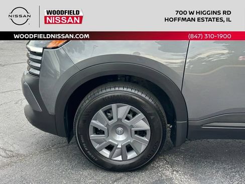 Used 2025 Nissan Kicks S AWD/4WD image 8