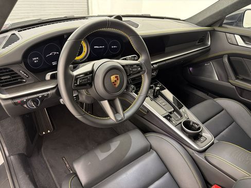Certified 2025 Porsche 911 Turbo S AWD/4WD image 4
