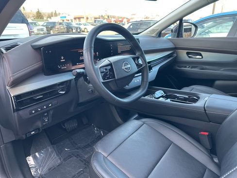 Used 2025 Nissan Murano Platinum w/ Cargo Package image 12