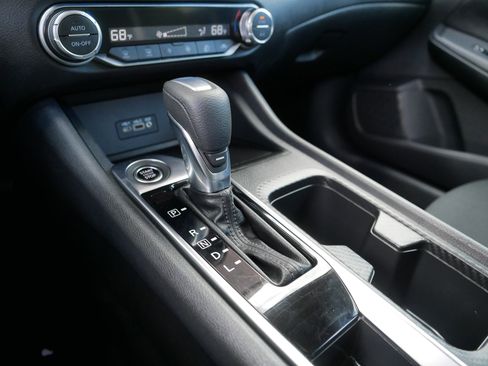 Certified 2021 Nissan Sentra SV FWD image 24