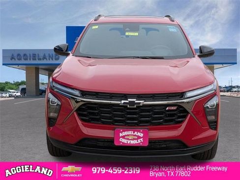 New 2026 Chevrolet Trax RS w/ Sunroof Package FWD image 9