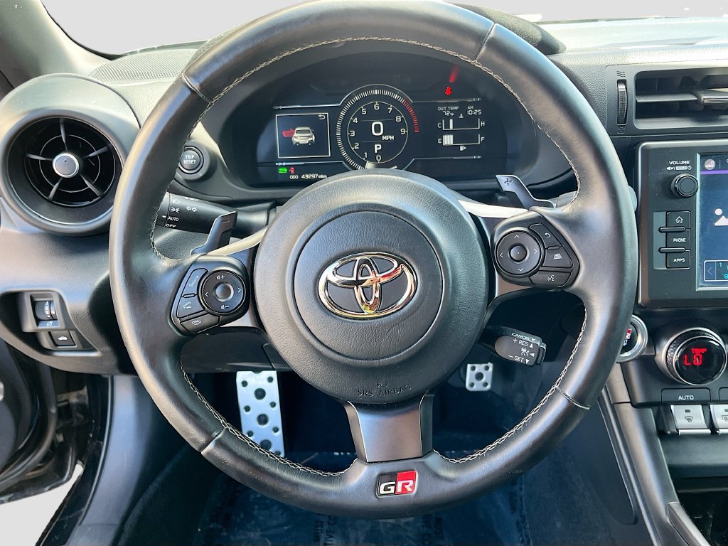 Used 2022 Toyota GR86 Premium w/ ALL Weather Mat Package (TMS) RWD image 11