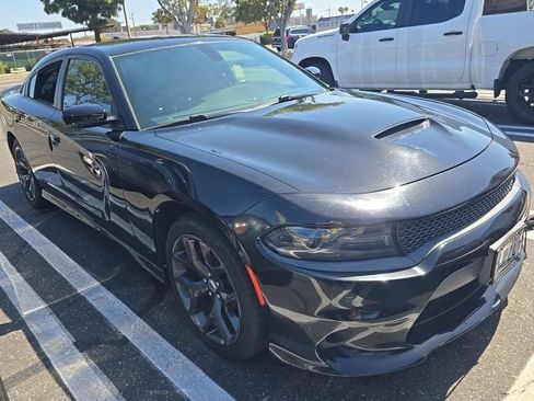 Used 2019 Dodge Charger GT RWD image 4