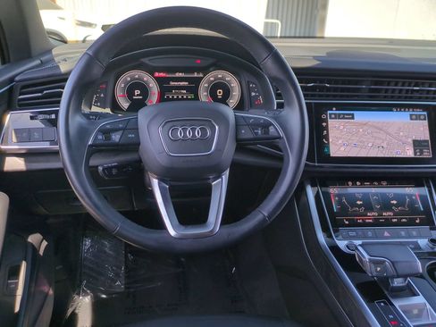 Used 2023 Audi Q7 2.0T Premium AWD/4WD image 9