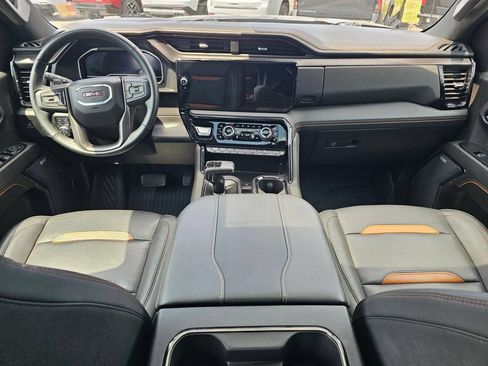 Used 2024 GMC Sierra 1500 AT4 w/ Technology Package AWD/4WD image 19